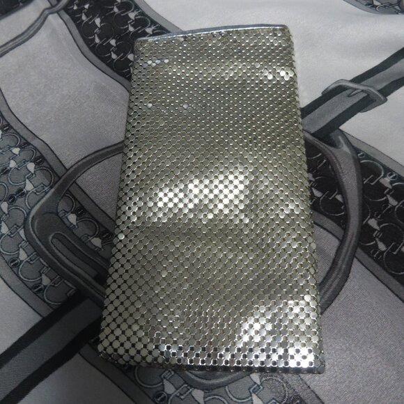 ❤️VINTAGE WHITING AND DAVIS Silver Mesh Eyeglass Sunglasses / Cigarette Case - Picture 1 of 5